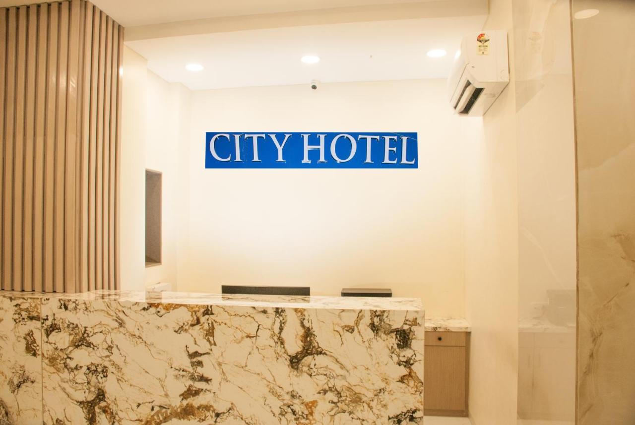 City Hotel Bombay Esterno foto